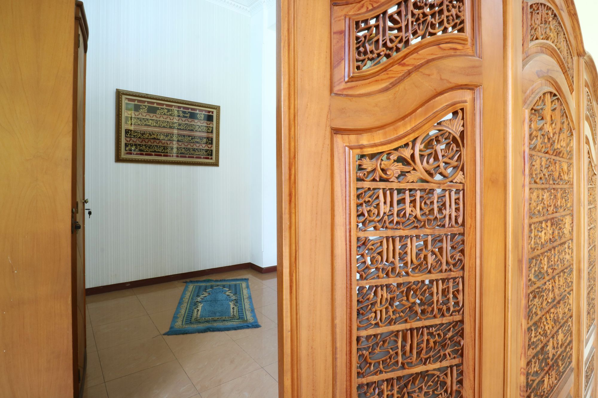 Maharani Guesthouse Tebet Syariah Jakarta Exterior foto